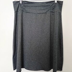 Ladies T-Shirt Skirt